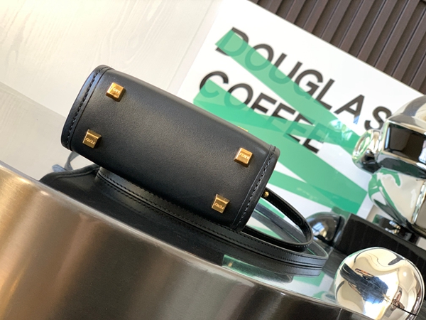 スーパーコピーブランドバッグ内部構造